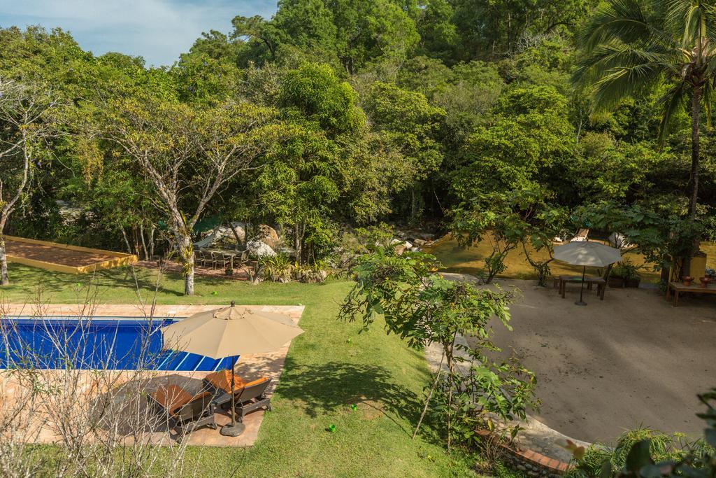 Villa Azalea Inn & Organic Farm JALISCO エクステリア 写真