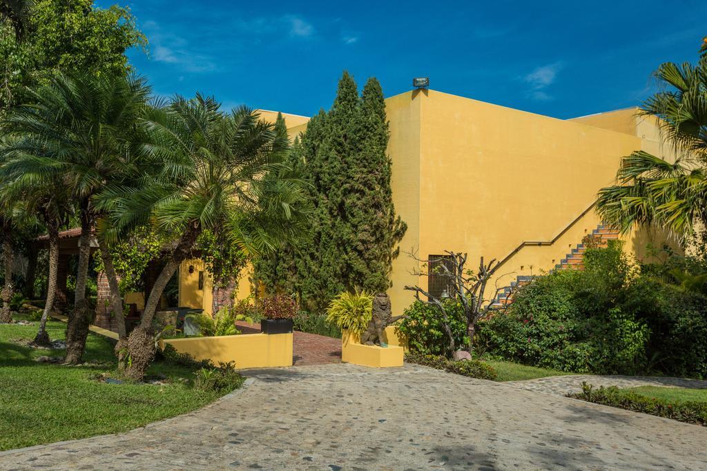 Villa Azalea Inn & Organic Farm JALISCO エクステリア 写真
