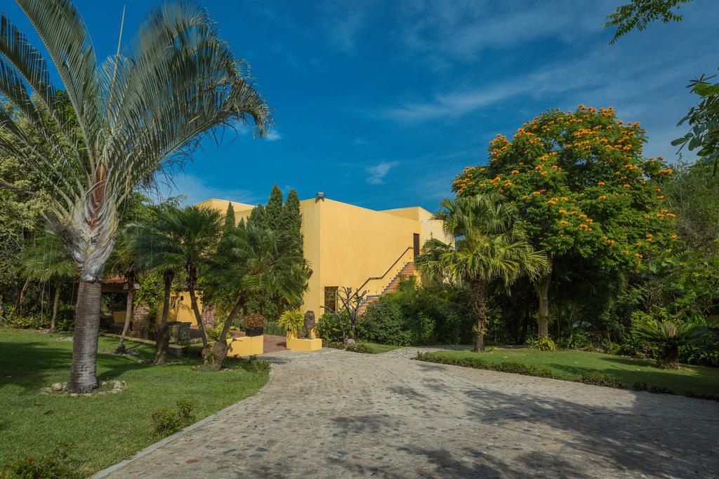 Villa Azalea Inn & Organic Farm JALISCO エクステリア 写真